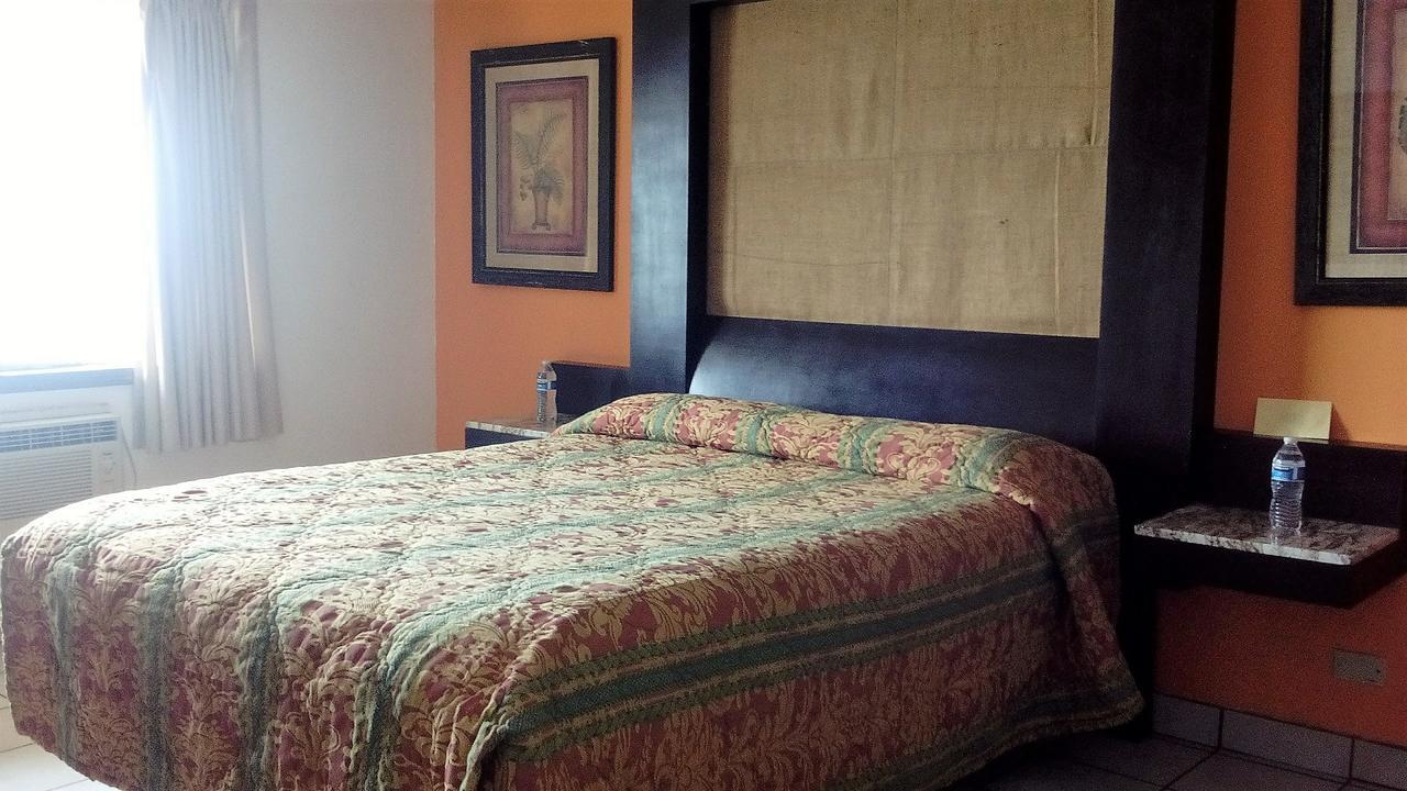 Hotel Calafia Rosarito Exterior photo